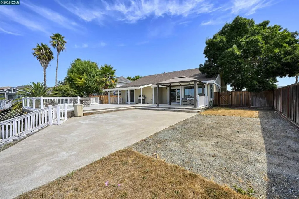 51 Discovery Bay Blvd, Discovery Bay, California 94505 home-pic-6