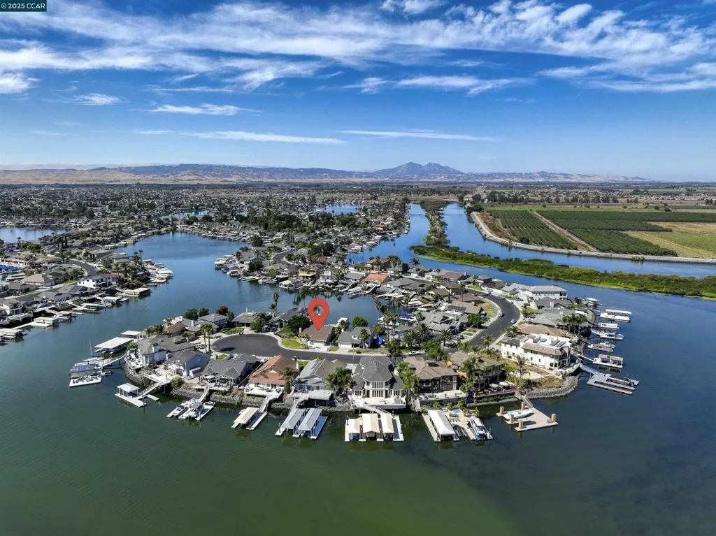 51 Discovery Bay Blvd, Discovery Bay, California 94505 home-pic-40