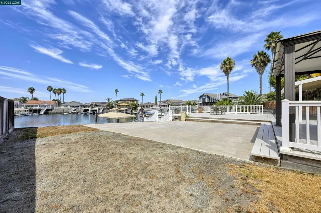 51 Discovery Bay Blvd, Discovery Bay, California 94505 home-pic-36