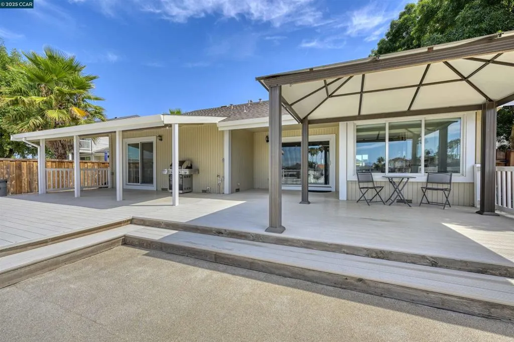 51 Discovery Bay Blvd, Discovery Bay, California 94505 home-pic-35