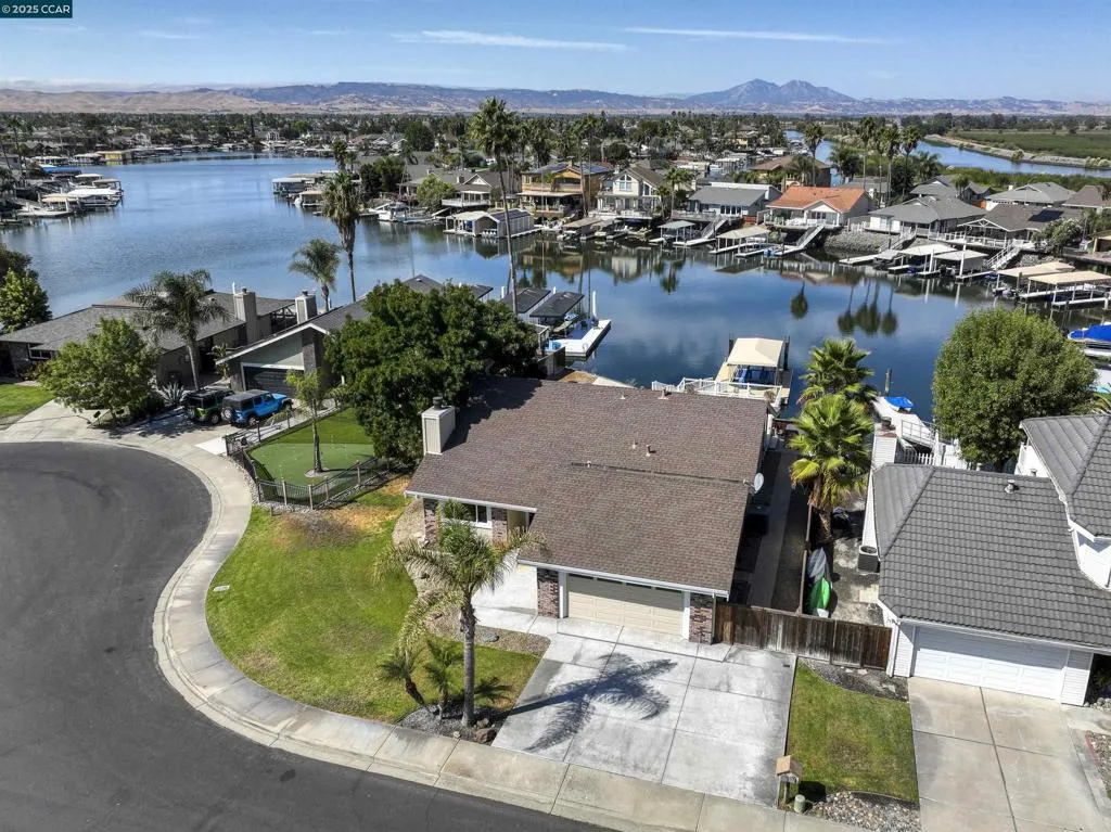 51 Discovery Bay Blvd, Discovery Bay, California 94505 home-pic-44