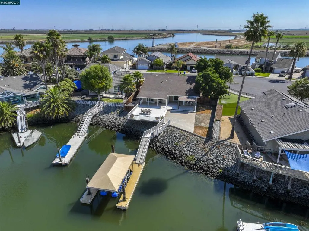51 Discovery Bay Blvd, Discovery Bay, California 94505 home-pic-39