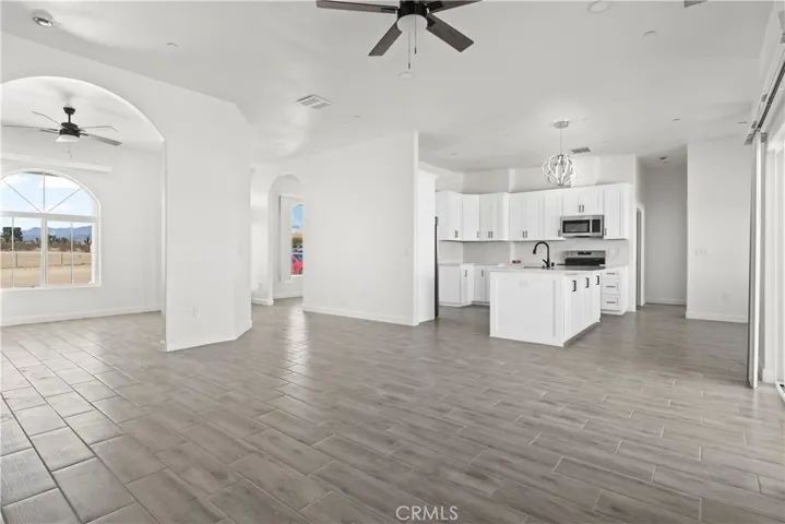 6374 Cayucos Drive, Phelan, California 92371