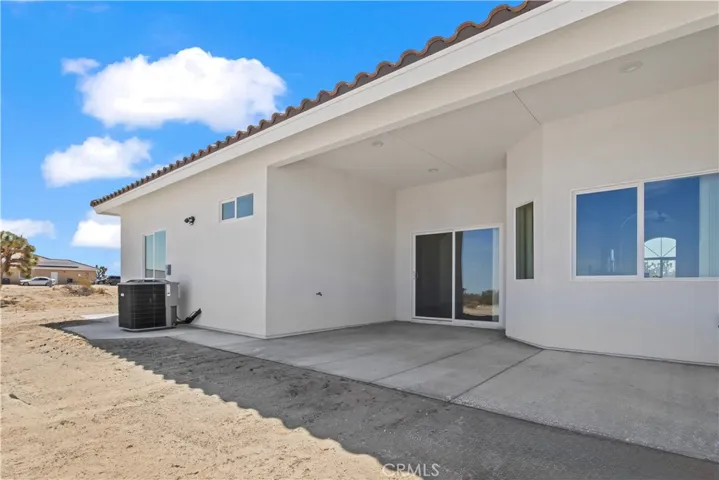 6374 Cayucos Drive, Phelan, California 92371
