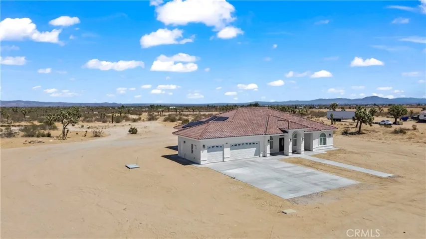 6374 Cayucos Drive, Phelan, California 92371