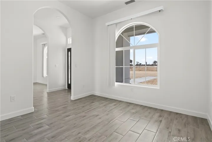6374 Cayucos Drive, Phelan, California 92371