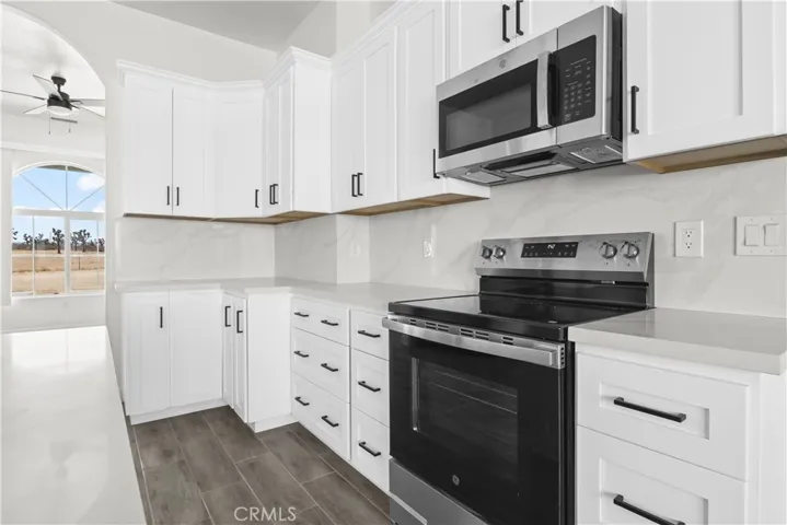 6374 Cayucos Drive, Phelan, California 92371