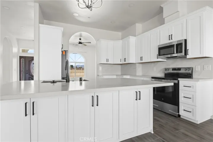 6374 Cayucos Drive, Phelan, California 92371