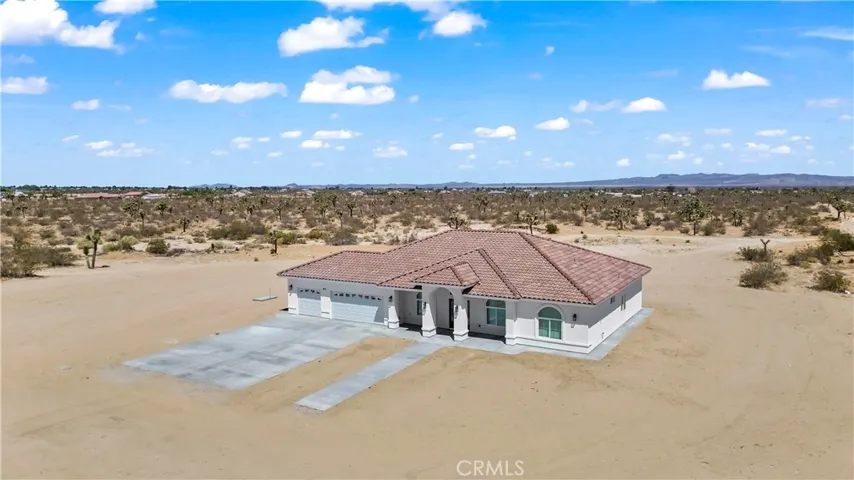 6374 Cayucos Drive, Phelan, California 92371