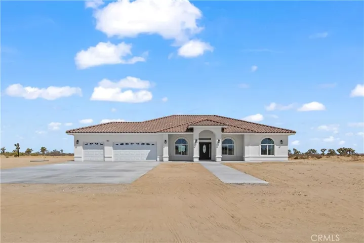 6374 Cayucos Drive, Phelan, California 92371