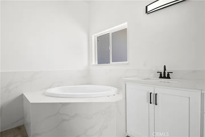 6374 Cayucos Drive, Phelan, California 92371