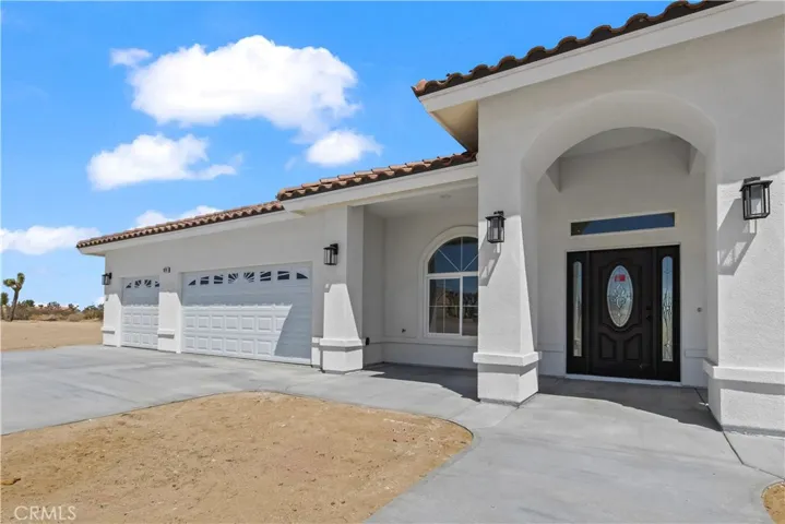 6374 Cayucos Drive, Phelan, California 92371