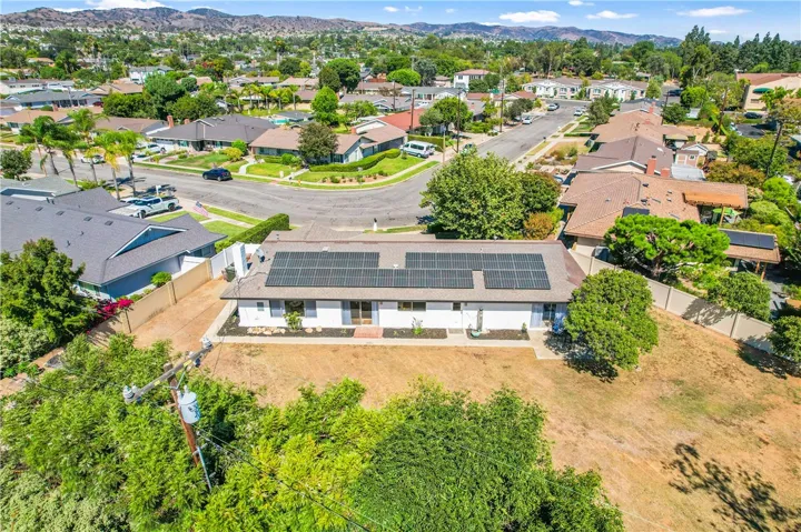 Beautifully positioned on the curve of a quiet 31-home exclusive neighborhood. The house is perfectly positioned, setback and angled to maximize privacy. The lot is 17,608 sq.ft. Endless Potential!!!