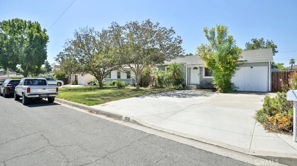 1619 Shepherd Drive, Duarte, California 91010, 3 Bedrooms Bedrooms, ,2 BathroomsBathrooms,Residential,For Sale,Shepherd,OC25201199