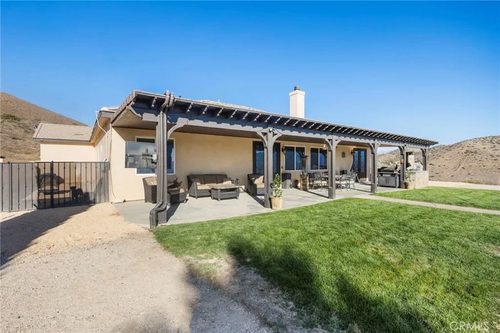 34468 Katrina Street, Acton, California 93510 home-pic-50