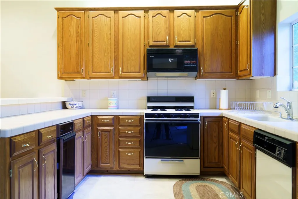 27381 Cottonwood Lane, Lake Arrowhead, California 92317 home-pic-14