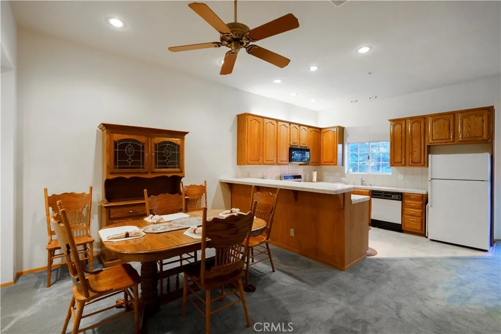 27381 Cottonwood Lane, Lake Arrowhead, California 92317 home-pic-15