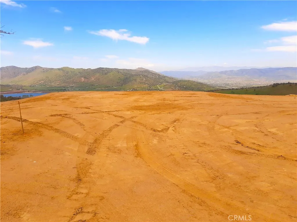 55' X 35' prepped building pad offering jaw-dropping, unobstructed views over Brite Lake and the rolling Tehachapi mountains.