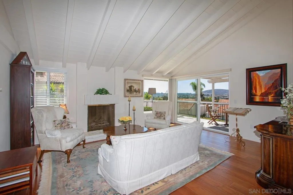 17762 Plaza Acosta, San Diego, California 92128 home-pic-8