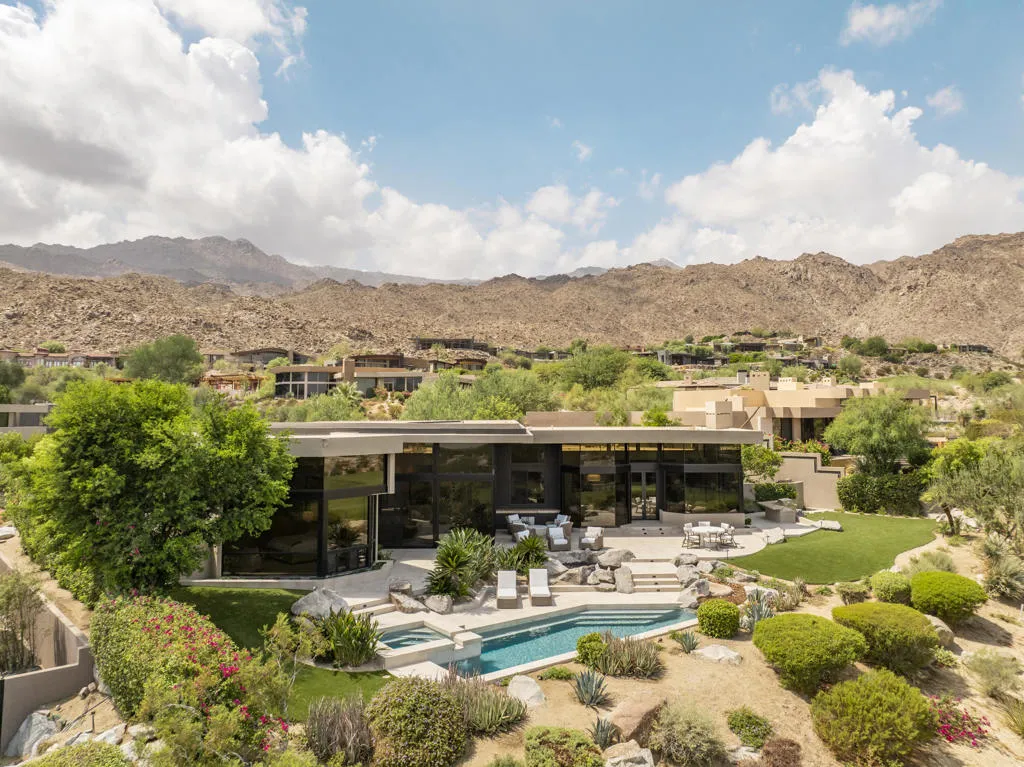 130 Wanish Place, Palm Desert, California 92260 home-pic-10