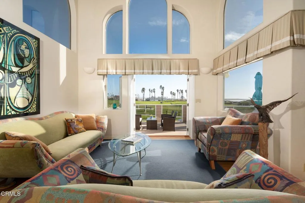 1401 Greenock Lane, Ventura, California 93001 home-pic-4