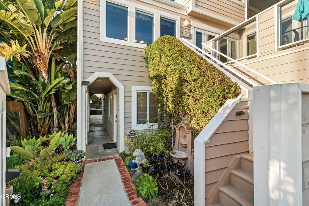 1401 Greenock Lane, Ventura, California 93001 home-pic-3