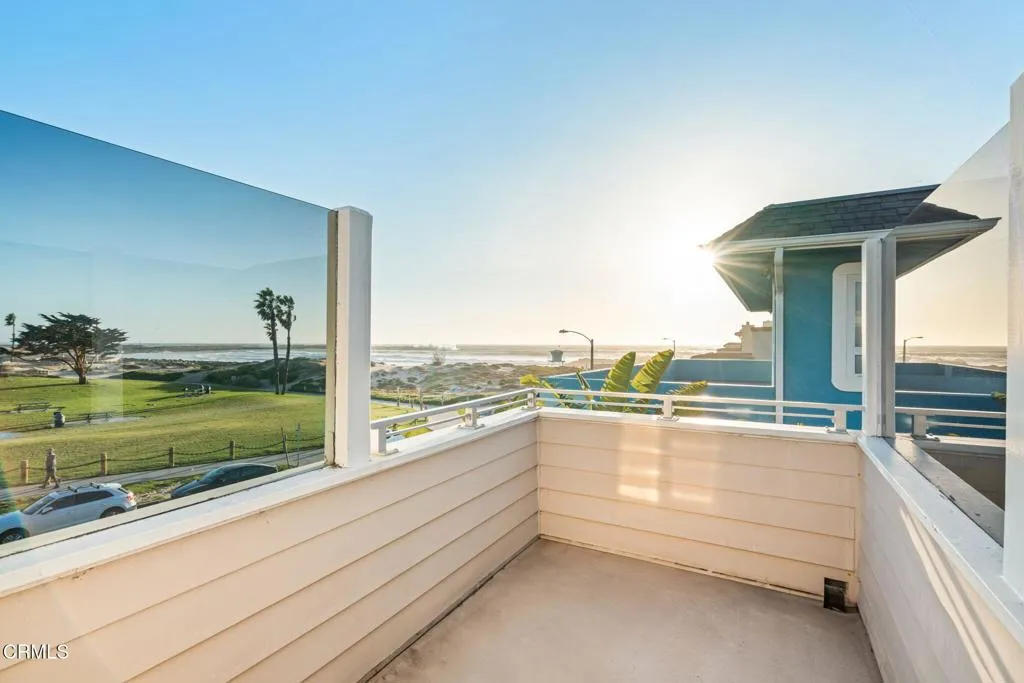 1401 Greenock Lane, Ventura, California 93001 home-pic-23