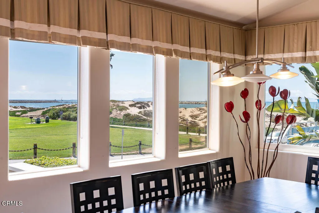 1401 Greenock Lane, Ventura, California 93001 home-pic-10