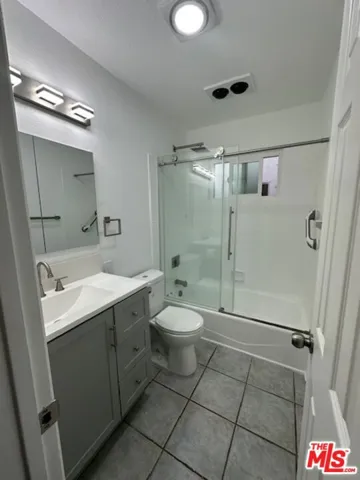 1514 E 215th Place, Carson, California 90745