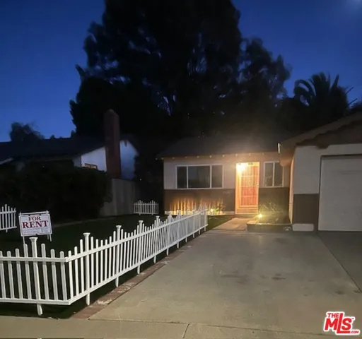 1514 E 215th Place, Carson, California 90745