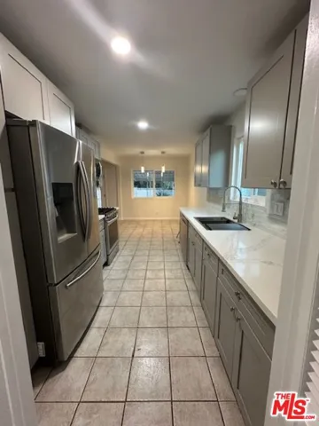 1514 E 215th Place, Carson, California 90745
