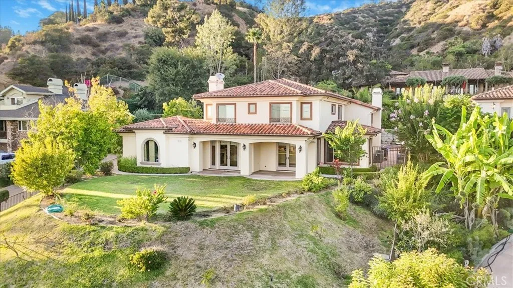 891 Crescent Drive, Monrovia, California 91016 home-pic-2