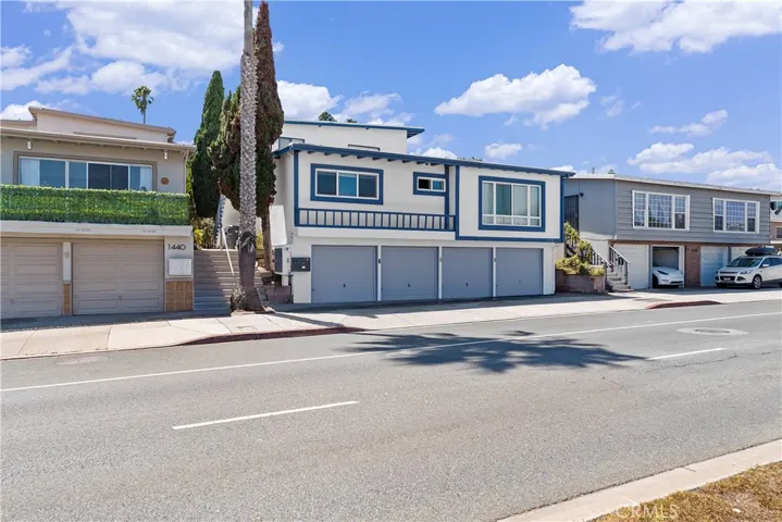 1436 Manhattan Beach Boulevard, Manhattan Beach, California 90266