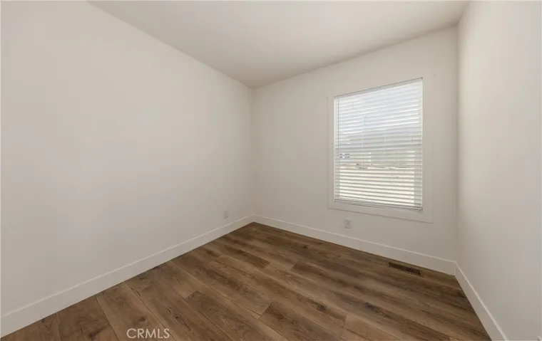 4th Bedroom Vinyl floor office