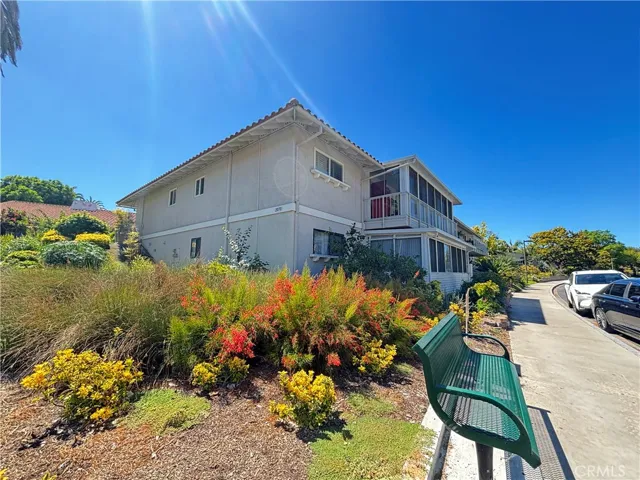 2070 Via Mariposa E B, Laguna Woods, California 92637