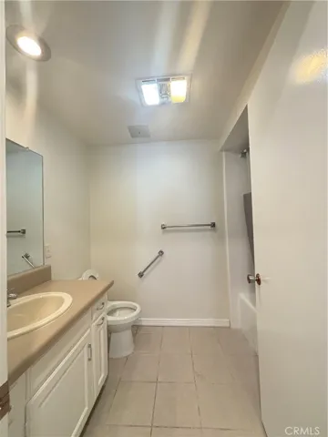 2070 Via Mariposa E B, Laguna Woods, California 92637