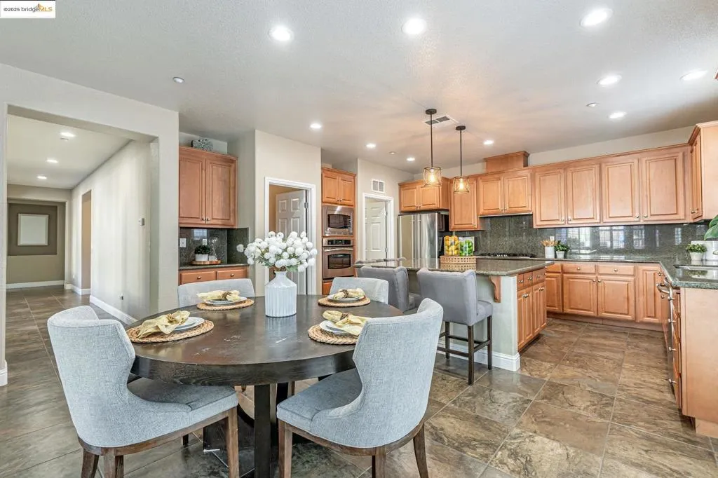 43 Sorrel Ct, Oakley, California 94561 home-pic-4