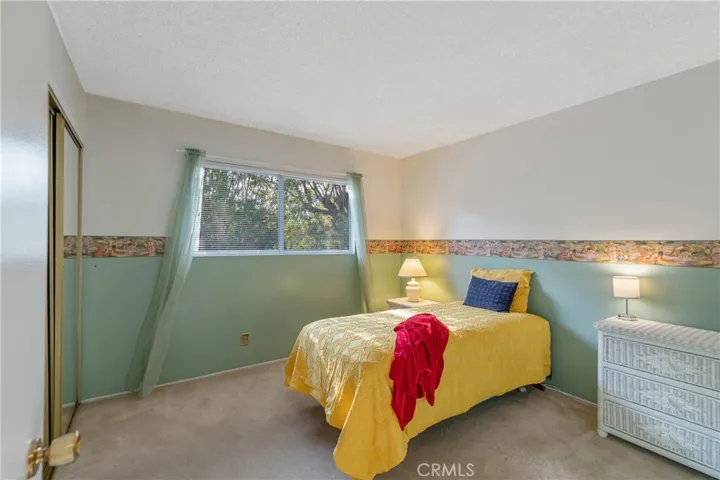 Middle Bedroom