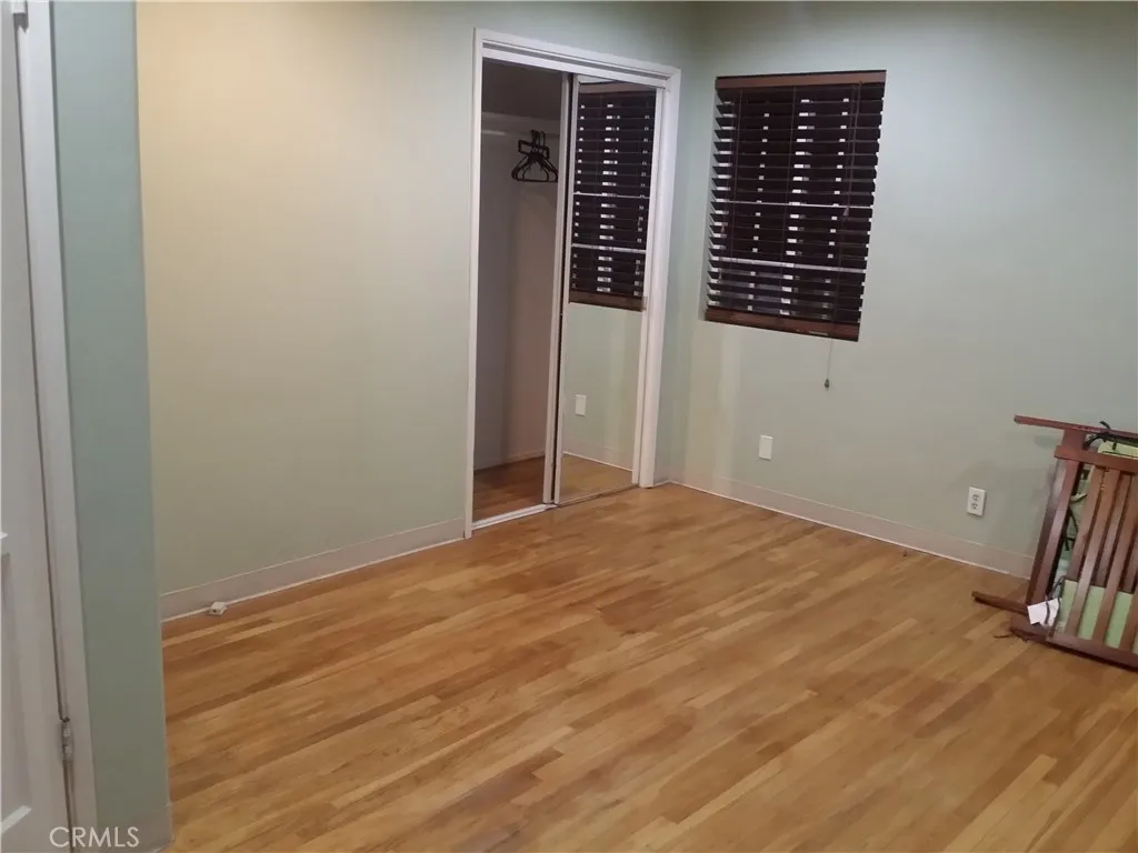 19106 Cantara Street, Reseda, California 91335 home-pic-2