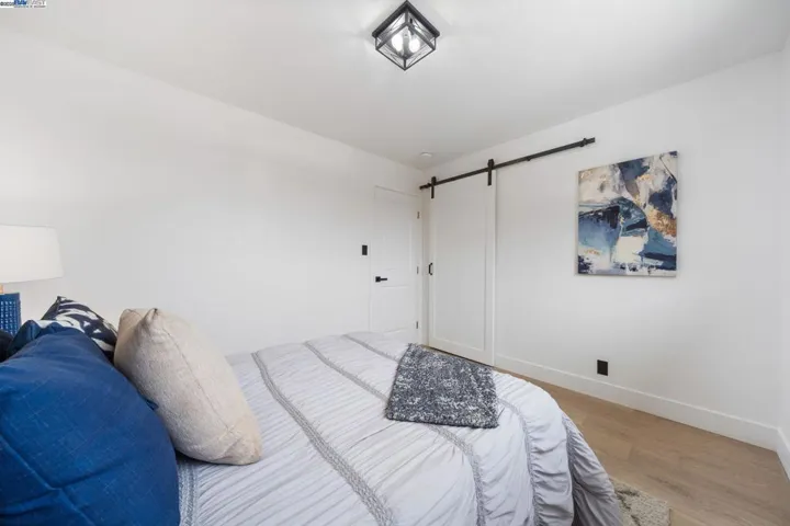 19267 Gliddon St, Castro Valley, California 94546