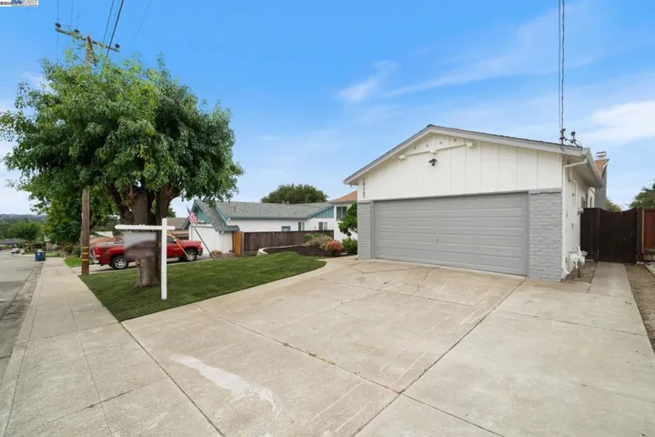 19267 Gliddon St, Castro Valley, California 94546