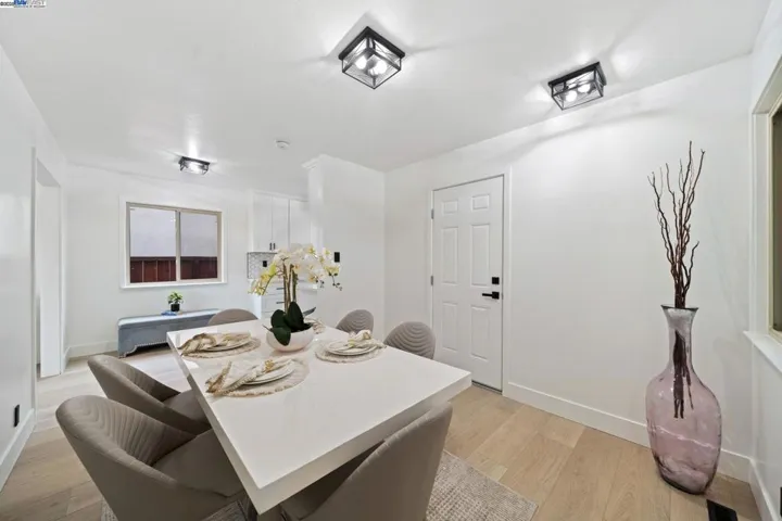 19267 Gliddon St, Castro Valley, California 94546