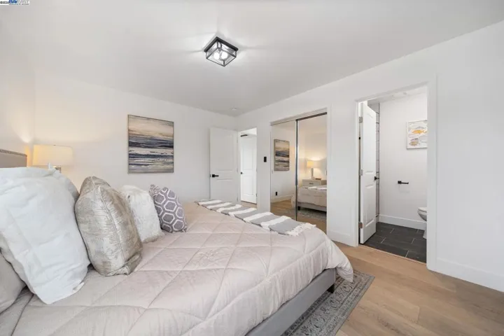 19267 Gliddon St, Castro Valley, California 94546