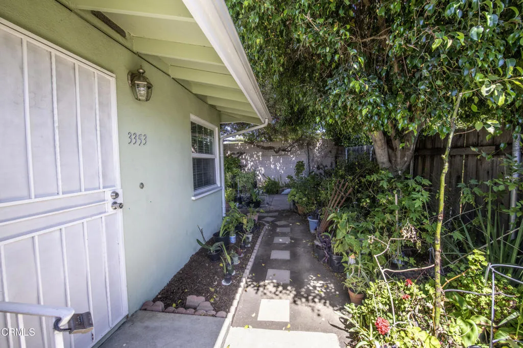 3349 3353 Porter Lane, Ventura, California 93003 home-pic-2