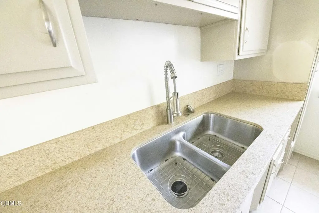 3349 3353 Porter Lane, Ventura, California 93003 home-pic-8