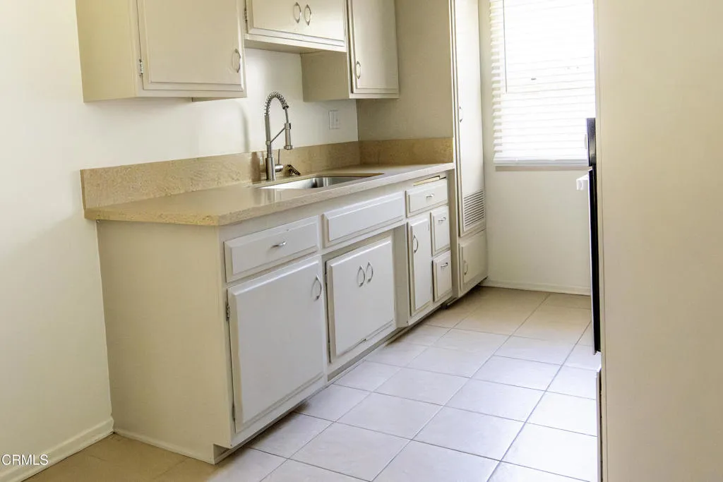 3349 3353 Porter Lane, Ventura, California 93003 home-pic-5