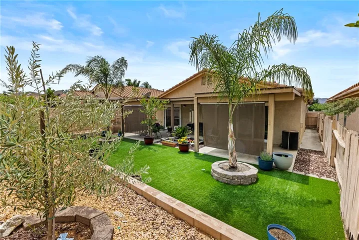 28056 Calle Vallarta, Menifee, California 92585