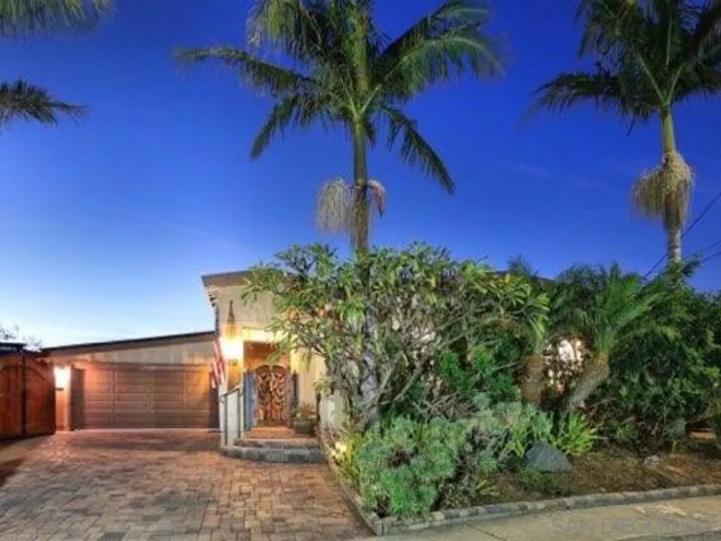 3212 Donley St, San Diego, California 92117 home-pic-1