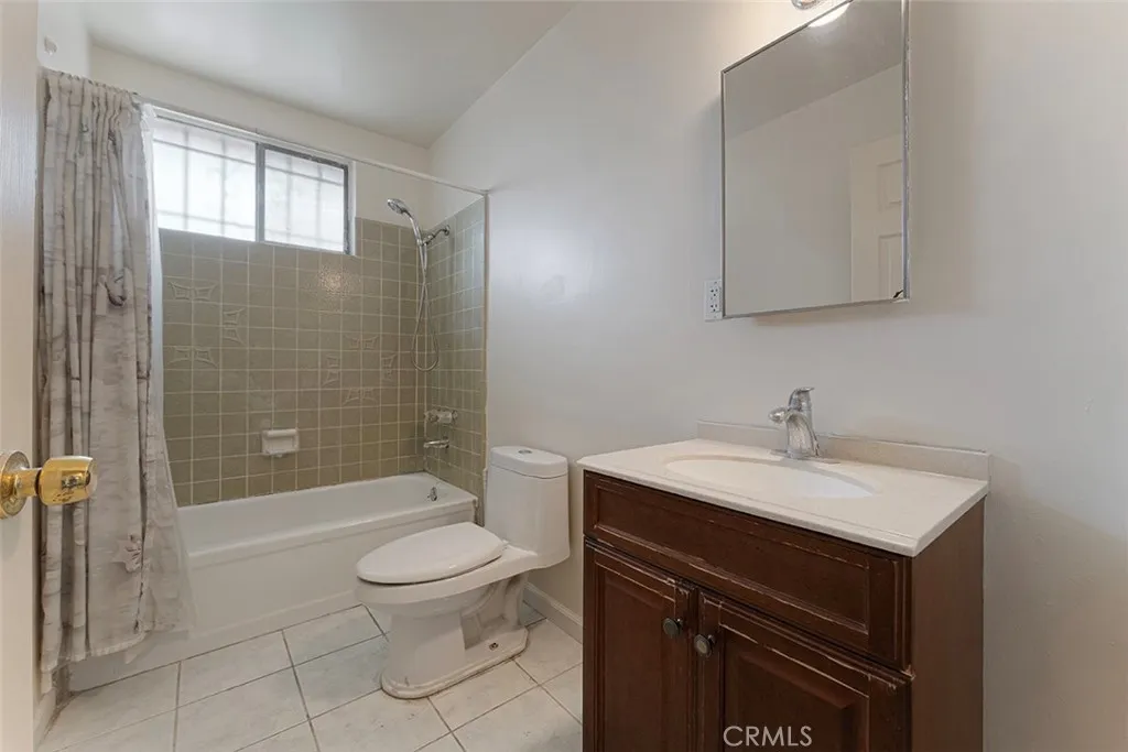 4820 Eagle Street, Los Angeles, California 90022 home-pic-14