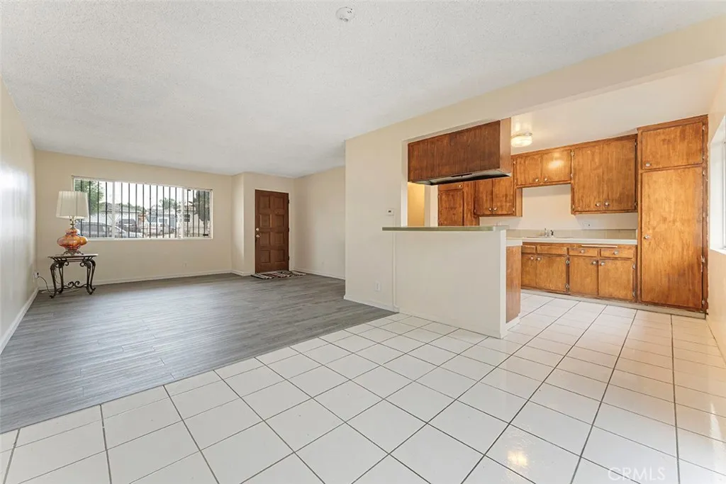 4820 Eagle Street, Los Angeles, California 90022 home-pic-10